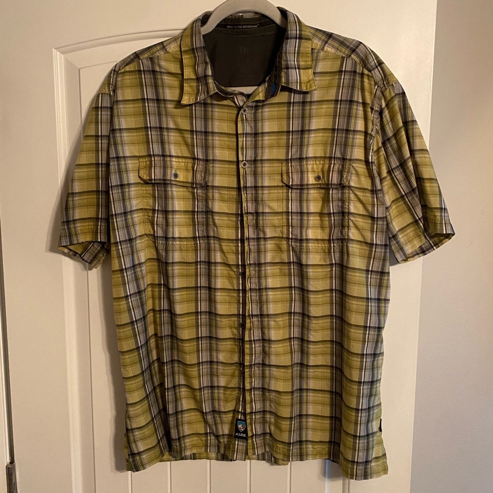Kuhl Short Sleeve Button Down Size XL